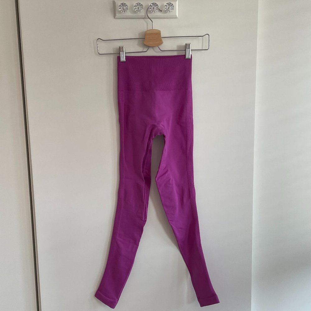 Lululemon Zone in Tights
